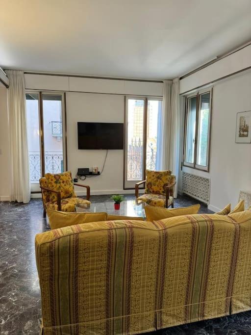 Madoneta Apartment Венеция Екстериор снимка