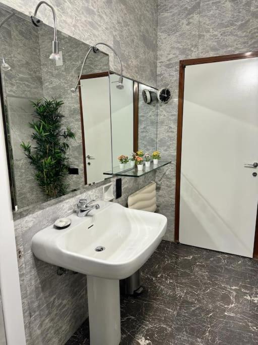 Madoneta Apartment Венеция Екстериор снимка