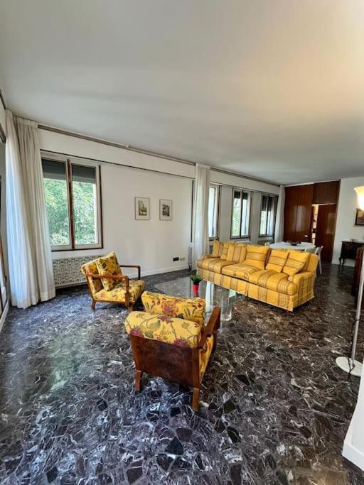 Madoneta Apartment Венеция Екстериор снимка